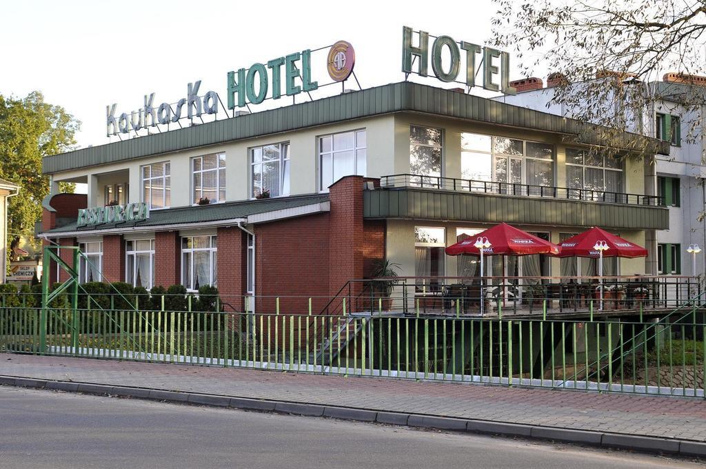 Hotel Restauracja Kaukaska Jadwiga Choroszy Wolsztyn Exterior foto